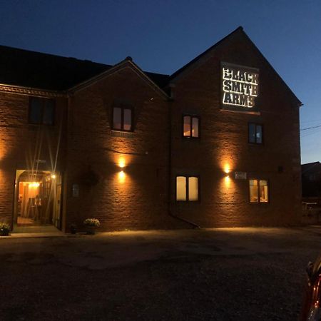 The Blacksmith Arms Bed & Breakfast Alton  Exterior foto